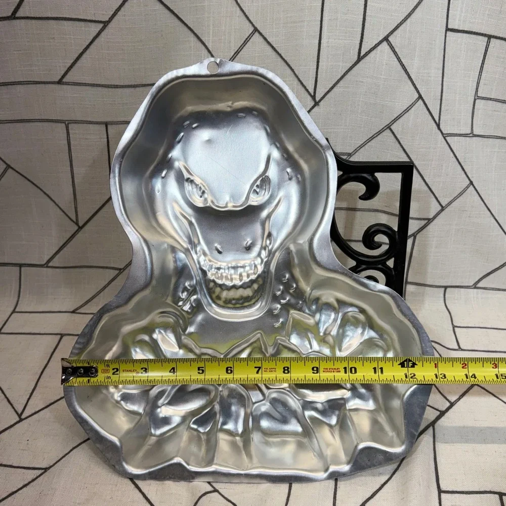 Wilton T-Rex Dinosaur Cake Pan 14
